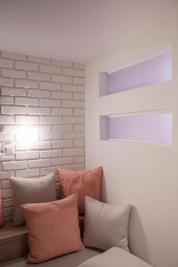 Apartment Mind-blowing Petite In The Heart Of Athens! Athens